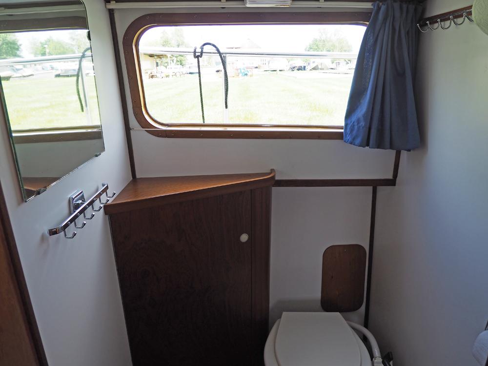 Fore ship, Accommodation